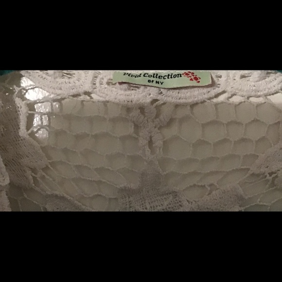 Vivid Collection Of NY Crochet BOHO Chic Knit Top - Picture 4 of 4